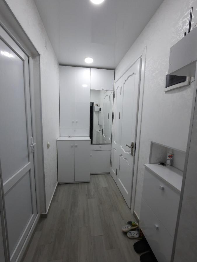 Apartment Desi With Sea View On The Beach In Batumi Exteriör bild