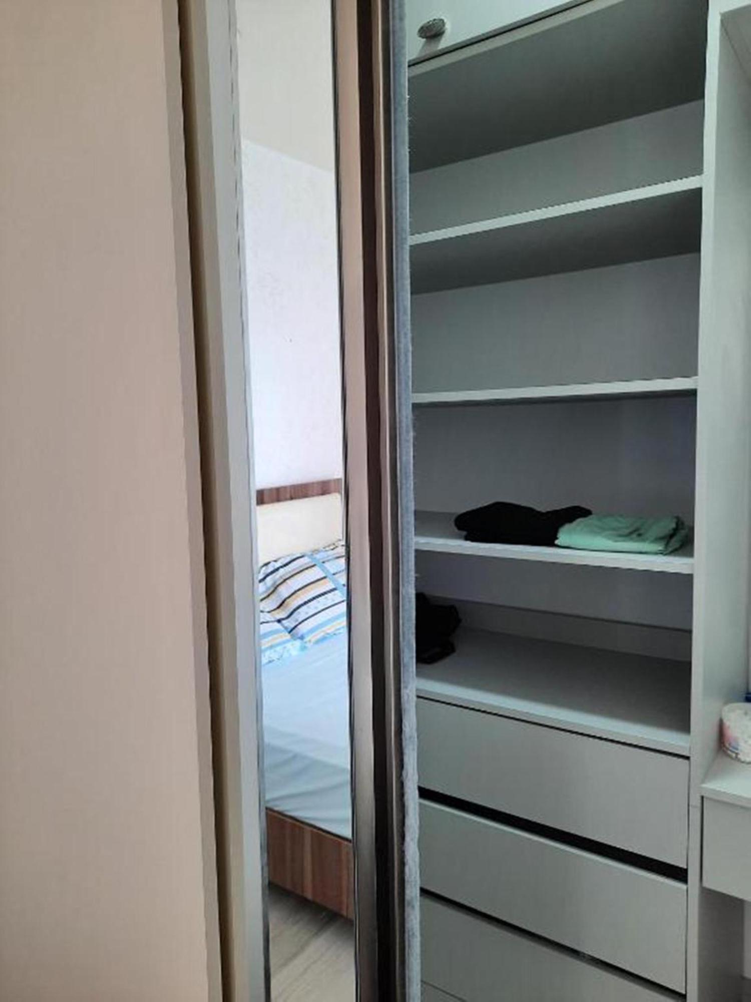Apartment Desi With Sea View On The Beach In Batumi Exteriör bild